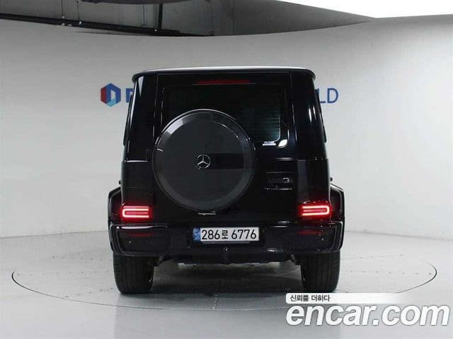 Mercedes-Benz G-Class W463b 4