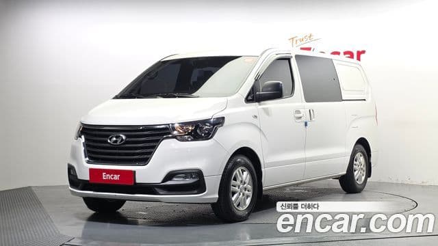 Hyundai The New Grand Starex