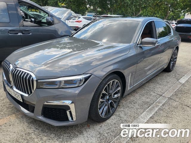 BMW 7 Series (G11)