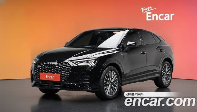 Audi Q3 (F3)