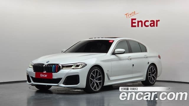 BMW 5 Series (G30)