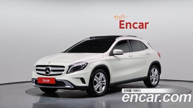 Mercedes-Benz GLA-Class X156