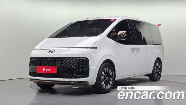 Hyundai Staria