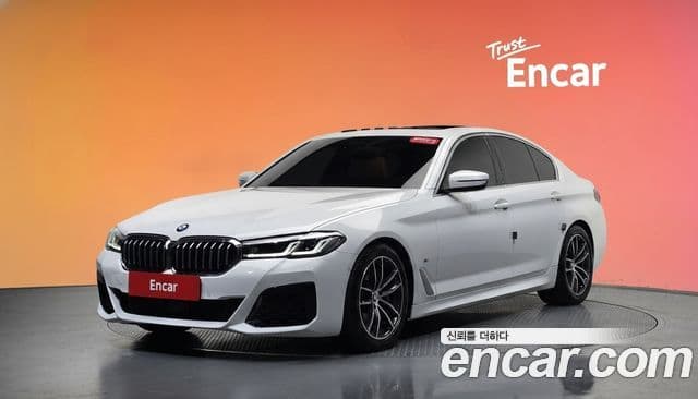 BMW 5 Series (G30)
