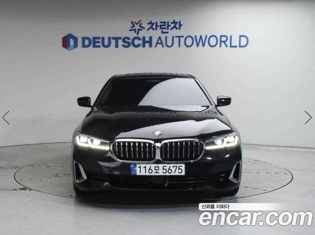 BMW 5 Series (G30)