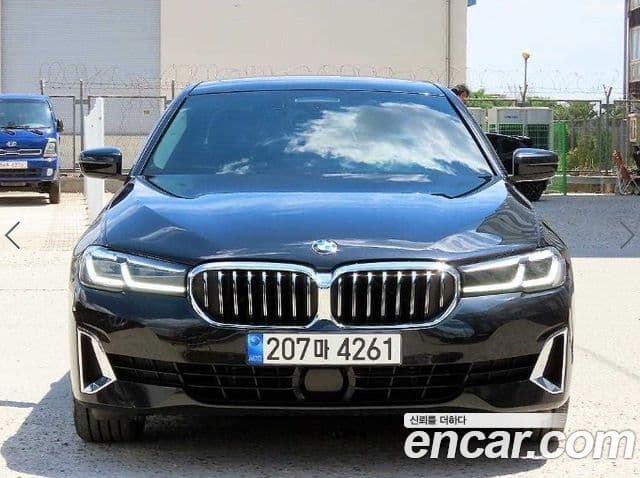 BMW 5 Series (G30)