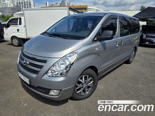 Hyundai Grand Starex