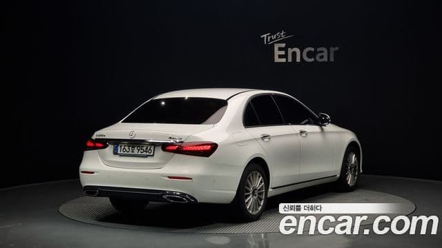 Mercedes-Benz E-Class W213 2