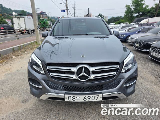 Mercedes-Benz GLE-Class W166