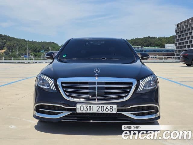 Mercedes-Benz S-Class W222