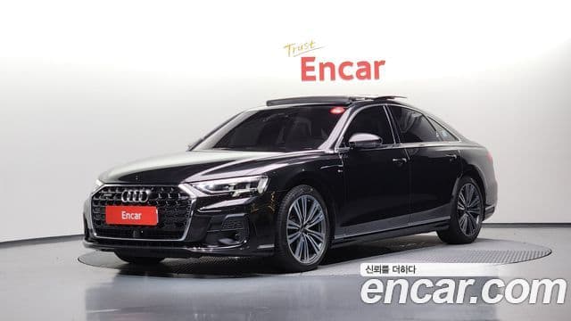 Audi A8 (D5)