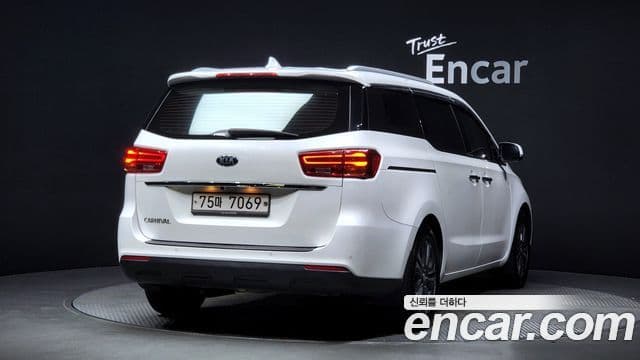 Kia The New Carnival 2