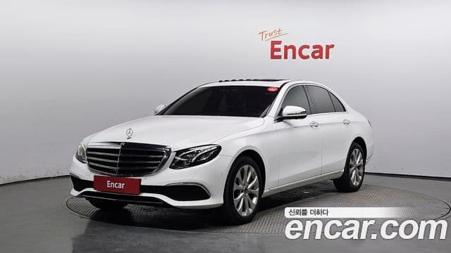 Mercedes-Benz E-Class W213 1