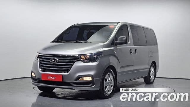 Hyundai The New Grand Starex