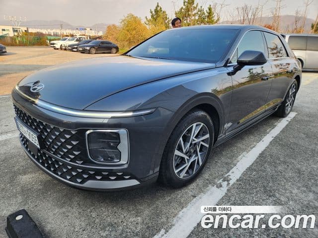 Hyundai Grandeur Hybrid (GN7)