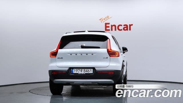 Volvo XC40 4