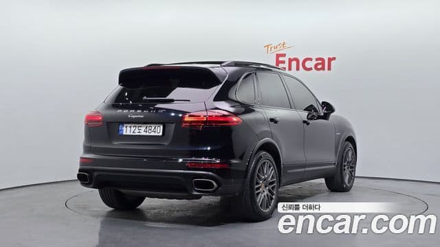 Porsche New Cayenne 2