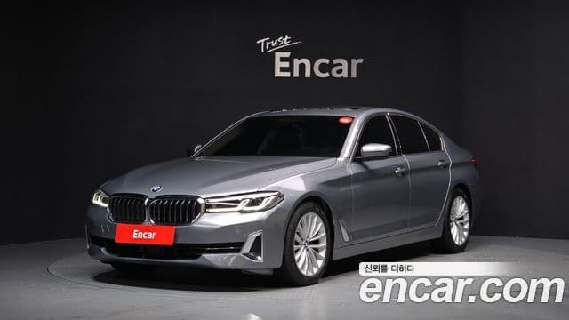 BMW 5 Series (G30)