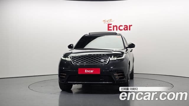 Land Rover Range Rover Velar 3