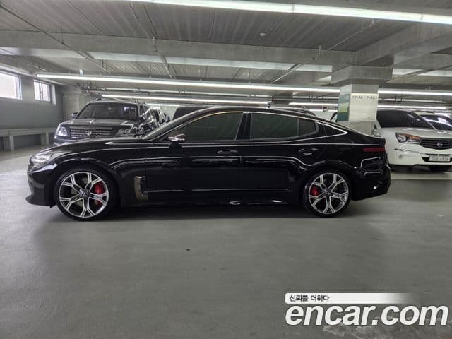 Kia Stinger 4