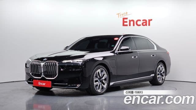 BMW 7 Series (G70)