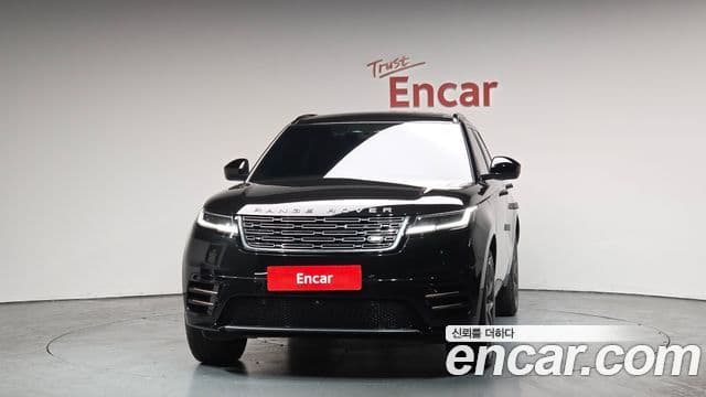 Land Rover Range Rover Velar 3