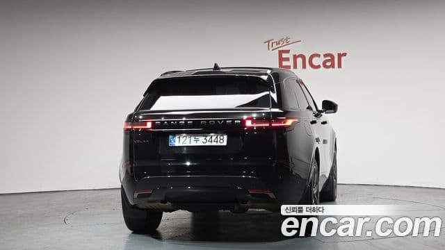 Land Rover Range Rover Velar 4