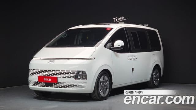 Hyundai Staria