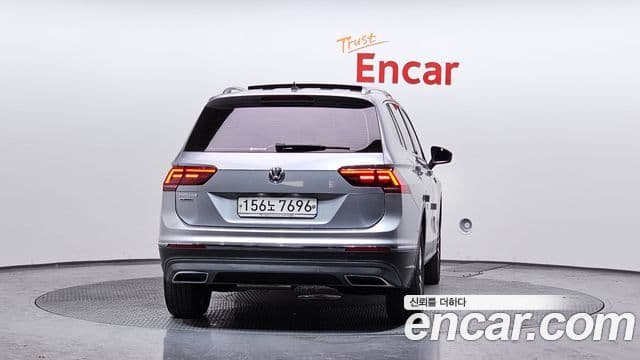 Volkswagen Tiguan Allspace 4