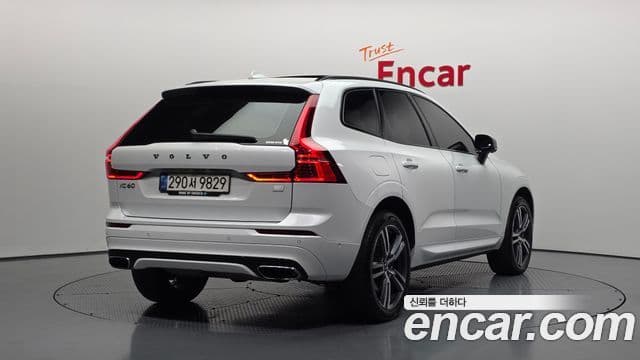 Volvo XC60 2nd Gen 2