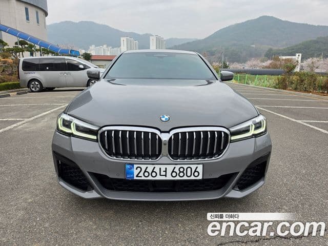 BMW 5 Series (G30)