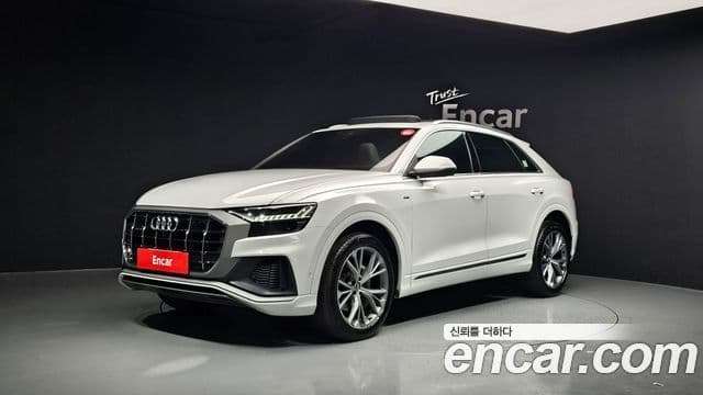 Audi Q8 (4M)