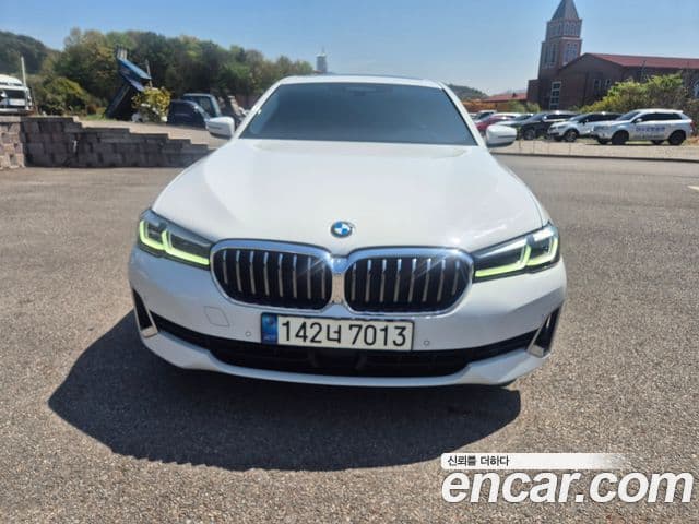 BMW 5 Series (G30)