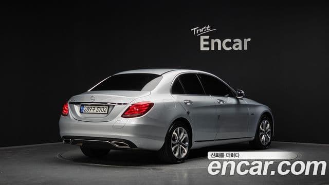 Mercedes-Benz C-Class W205 2