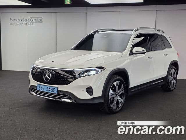Mercedes-Benz EQB X243