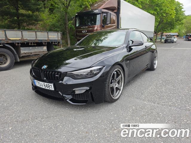 BMW M4 (F82)