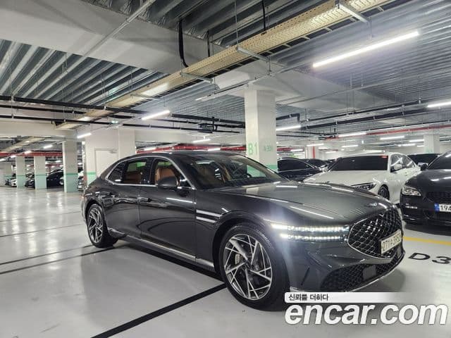 Genesis G90 (RS4)