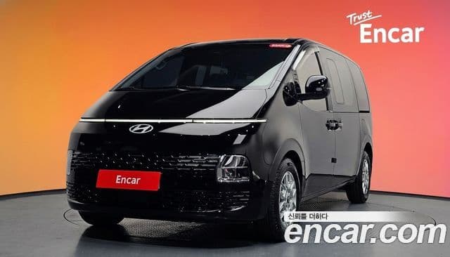 Hyundai Staria
