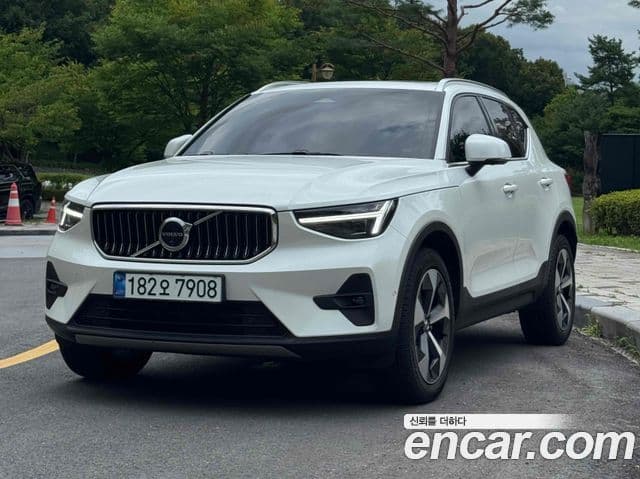 Volvo XC40 1