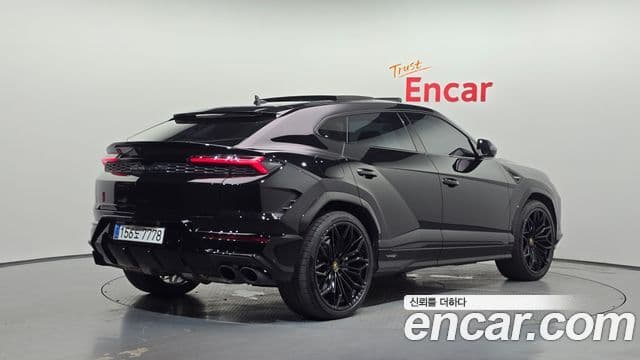Lamborghini Urus 2