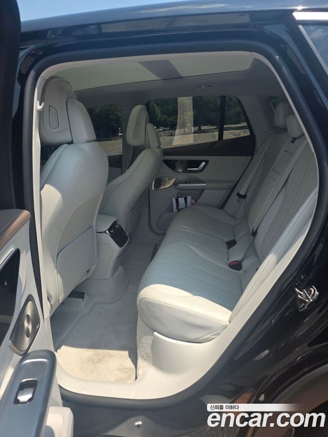 Mercedes-Benz EQE SUV X294 1