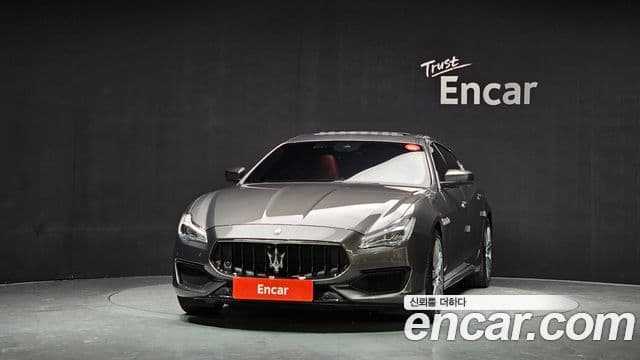 Maserati Quattroporte 3