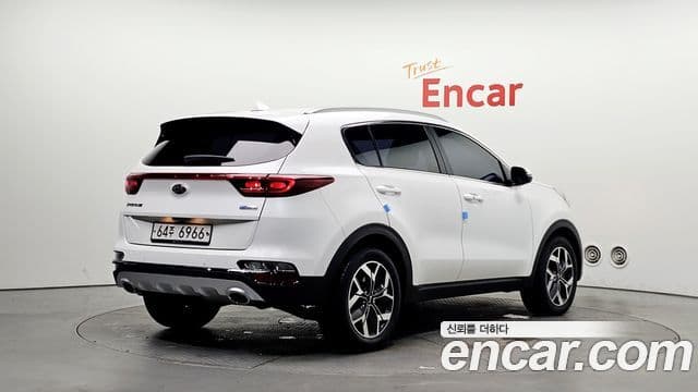 Kia Sportage The Bold 2