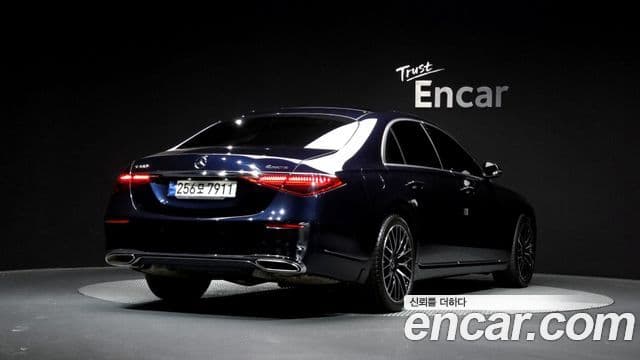 Mercedes-Benz S-Class W223 2