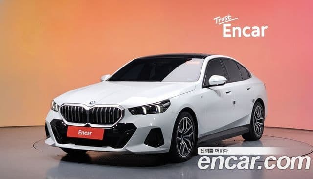 BMW i5 (G60)