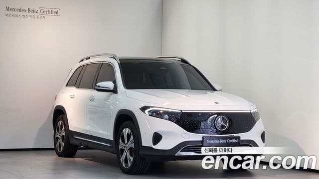 Mercedes-Benz EQB X243