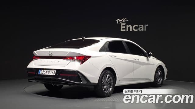 Hyundai The New Avante (CN7) 2