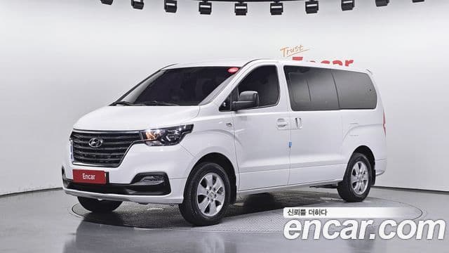 Hyundai The New Grand Starex