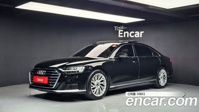 Audi A8 (D5)