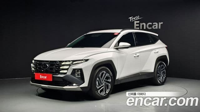 Hyundai The New Tucson Hybrid (NX4)